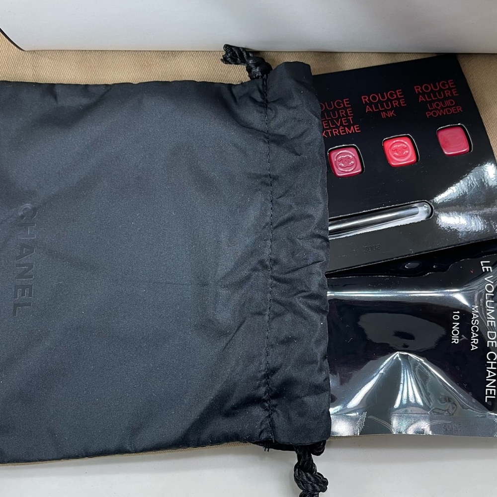 Chanel sample set - Picture 2 of 4